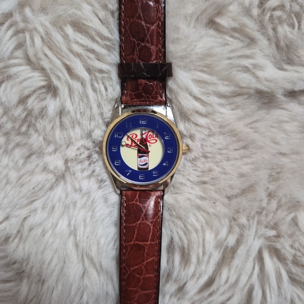 Pepsi Watch Pepsi Cola Leather Band Brown Blue Silver Tone Collectible Memorabil